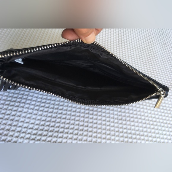 Black fringe clutch - Picture 4 of 5